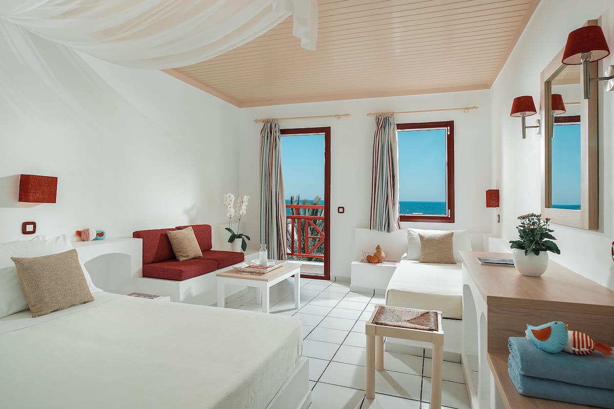 Double Bungalow Front Sea View | In-room safe, free WiFi, bed sheets