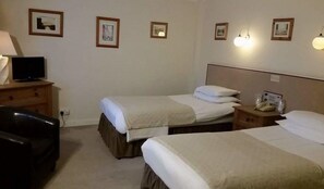 Peralatan tempat tidur premium, peti besi dalam bilik 