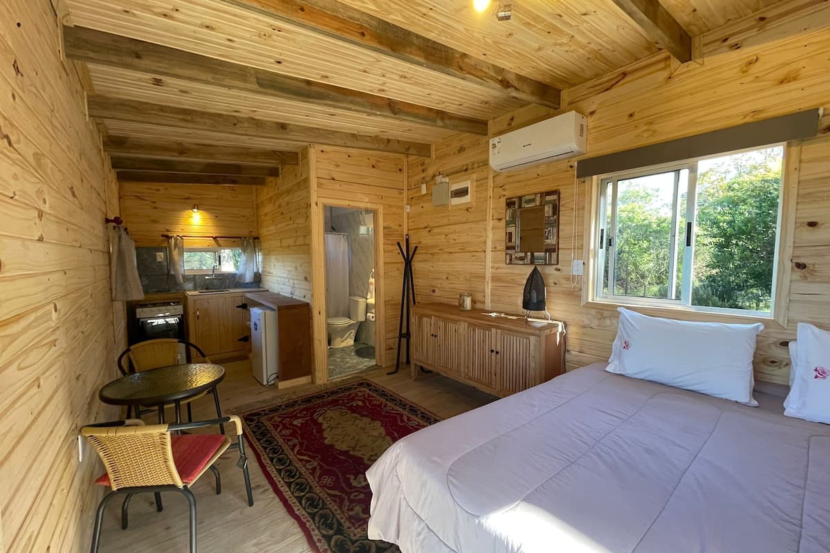 Cabin tiện nghi đơn giản | 1 phòng ngủ, minibar, truy cập Internet không dây miễn phí