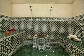 Steam room, Turkish bath/hammam, body treatments, hot stone massages