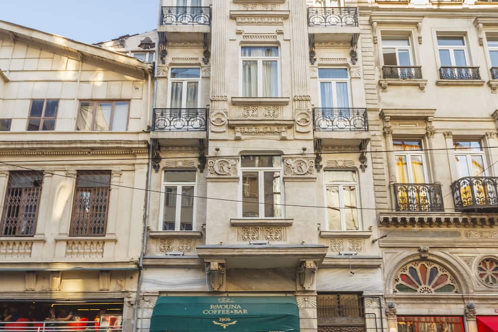 Ravouna 1906 Suites - Special Class, Adults Only