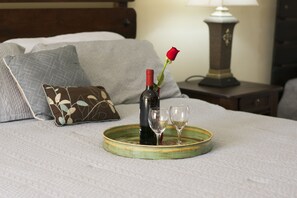 Executive Suite, 1 King Bed, Resort View, Ground Floor