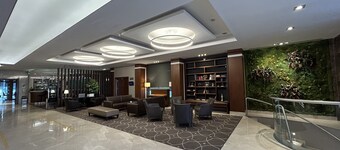 Doubletree by Hilton Izmir Karsiyaka