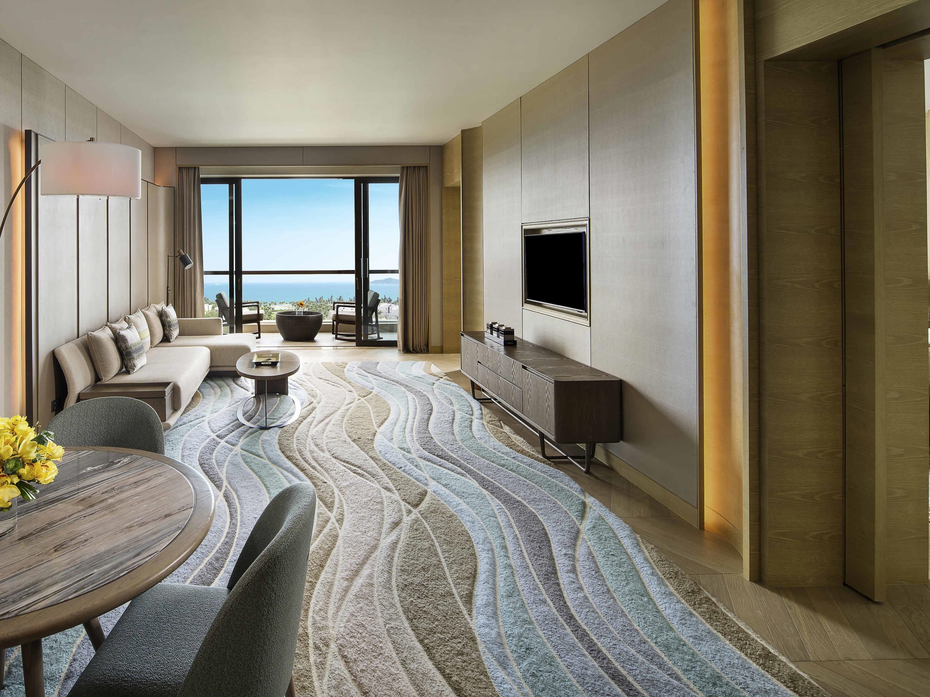 Ropa de cama de alta calidad y minibar 