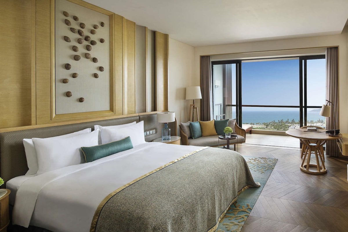 Ropa de cama de alta calidad y minibar