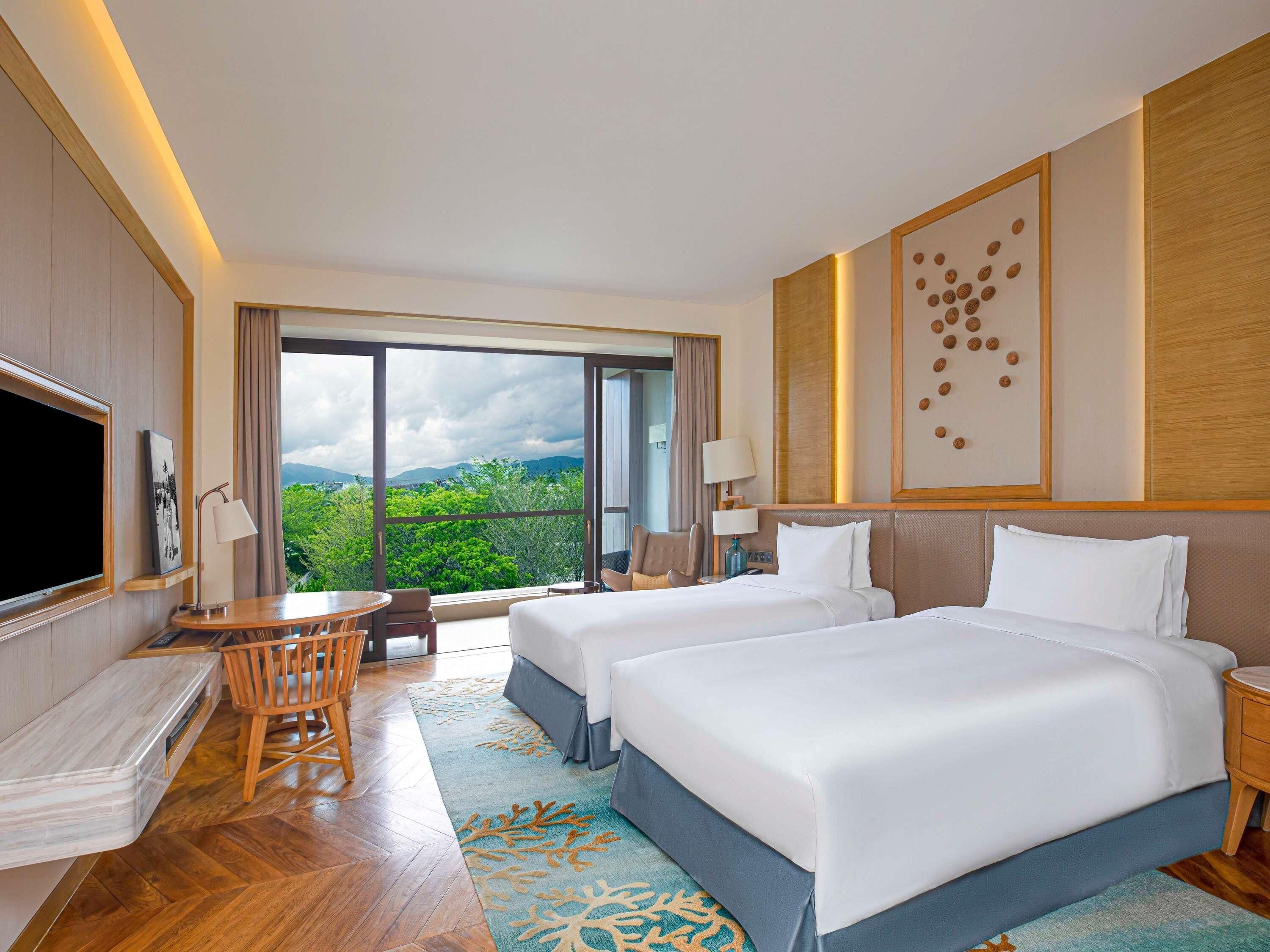 Habitación superior, 2 camas individuales, vista al jardín | Ropa de cama de alta calidad y minibar 