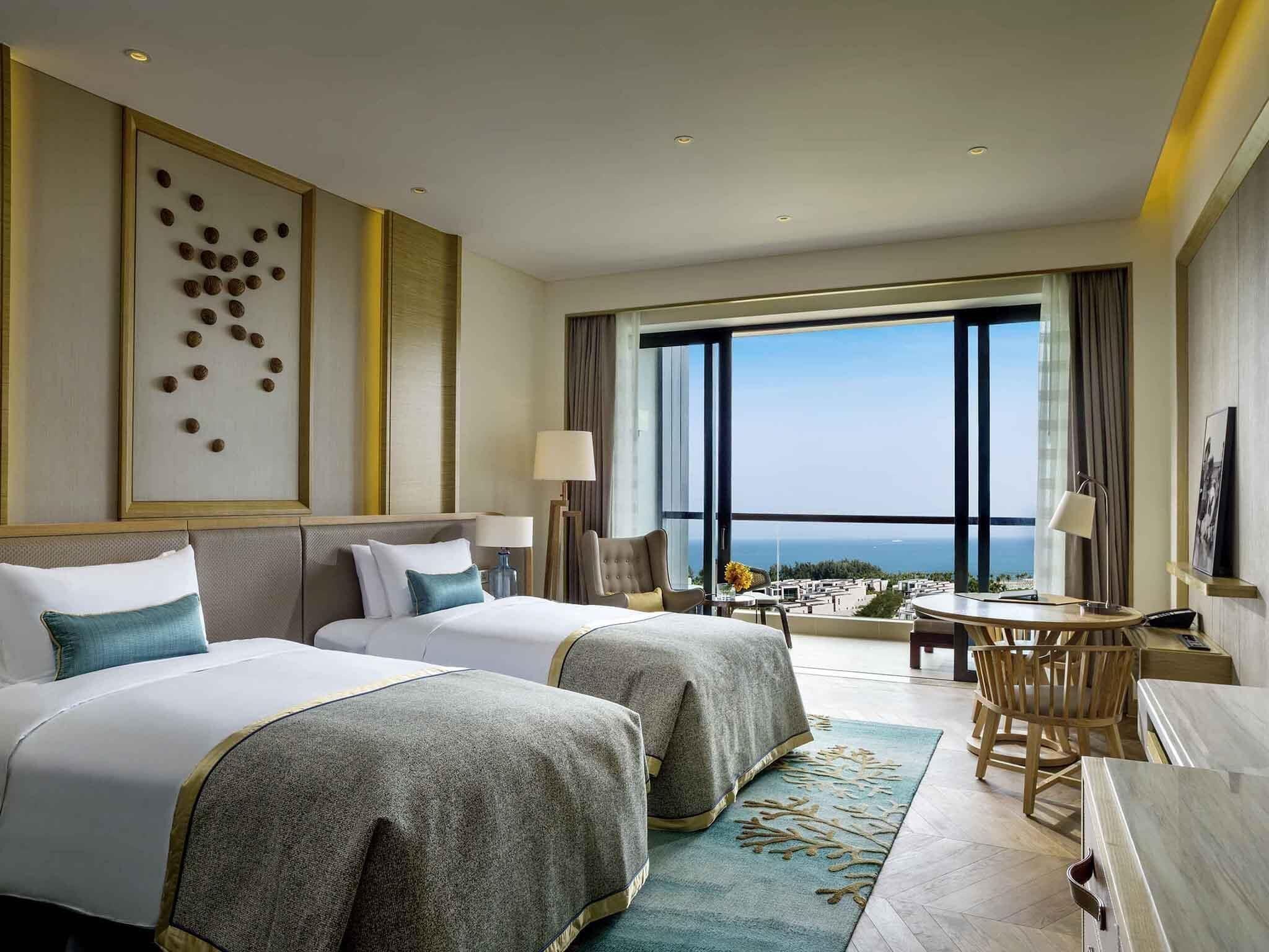 Ropa de cama de alta calidad y minibar 