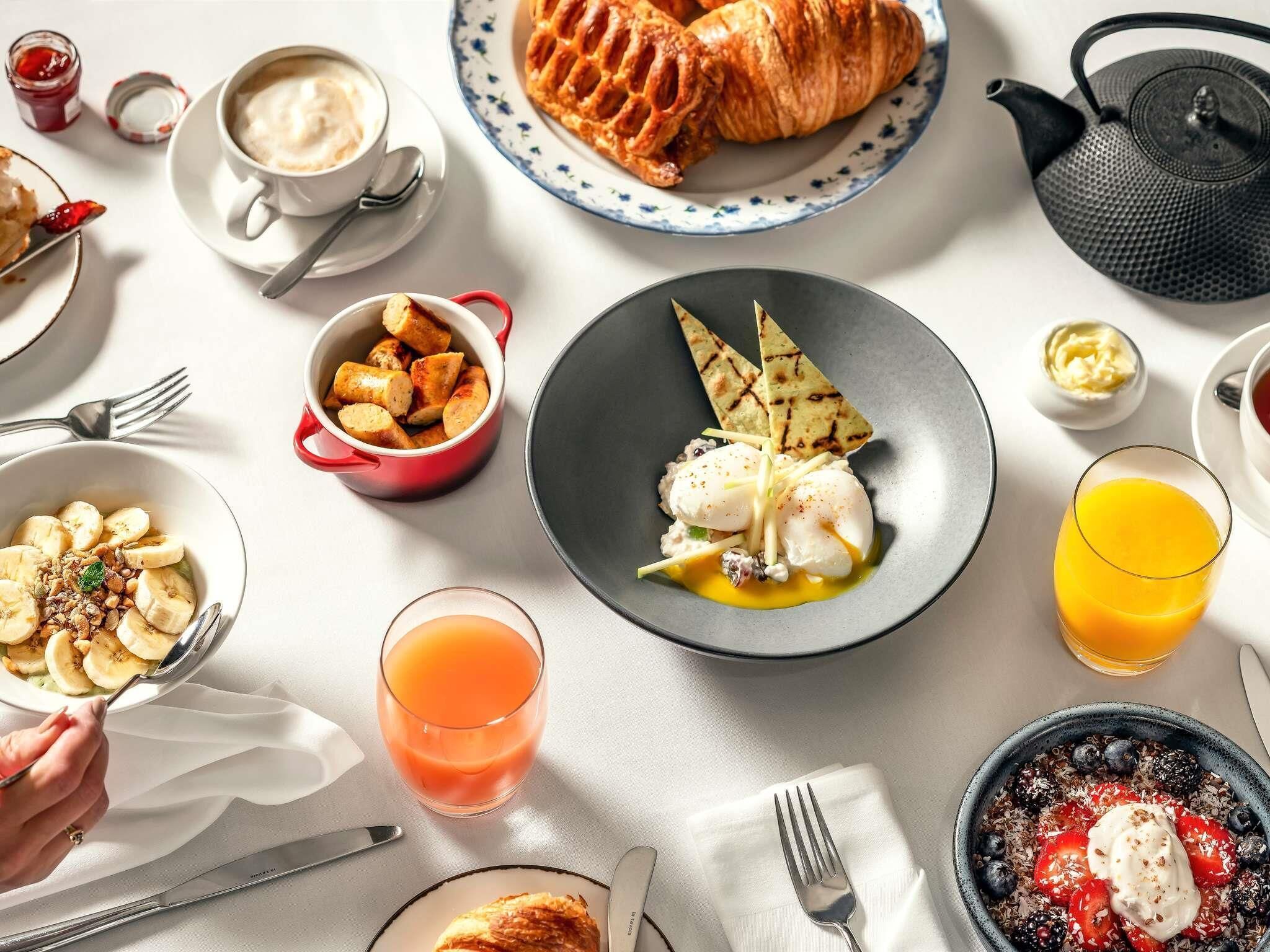Café da manhã com buffet todos os dias mediante uma taxa
