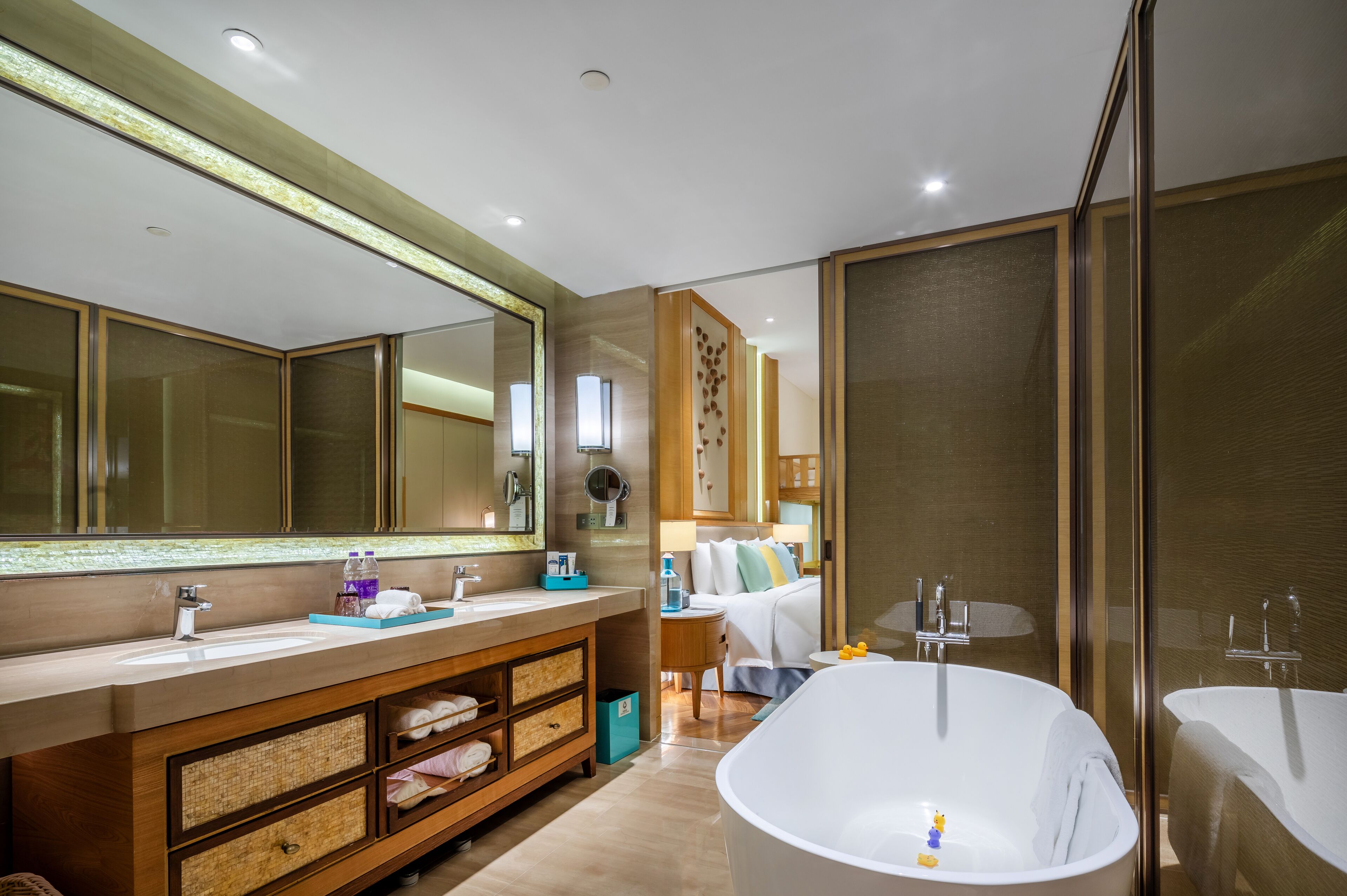 combined shower/bathtub, designer toiletries, hair dryer, slippers