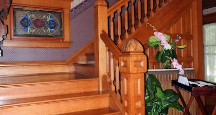 Champaign Garden Inn