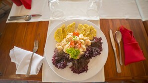 Food and drink - Hotel Mendihuaca by On Vacation (Santa Marta)