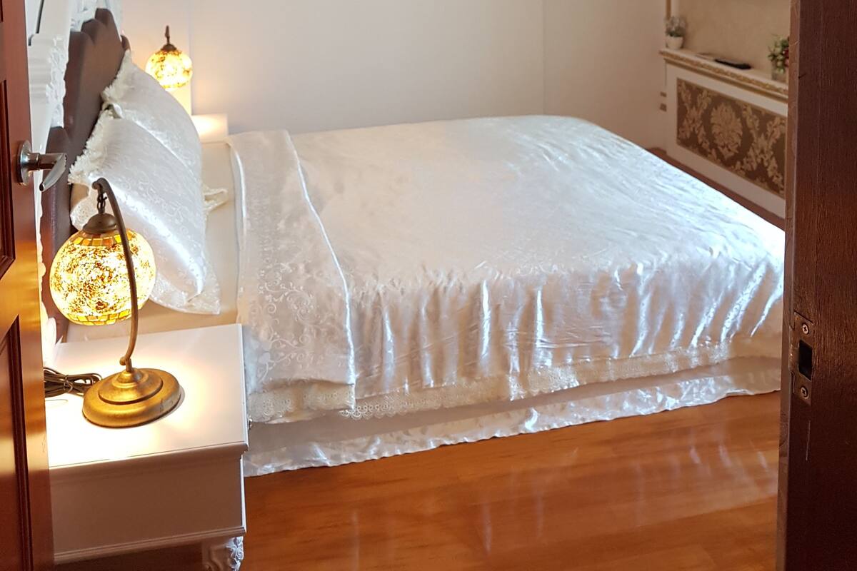 Standard Double Room | Premium bedding, individually decorated, blackout curtains, free WiFi