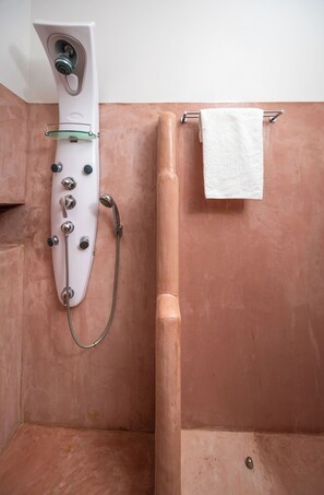 Comfort House, Multiple Beds | Bathroom | Hair dryer, towels, soap, shampoo - Sahara Beach Apartments (Naxos)