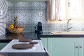 Standard Studio | Private kitchen | Full-size fridge, stovetop, espresso maker, electric kettle - Sahara Beach Apartments (Naxos)