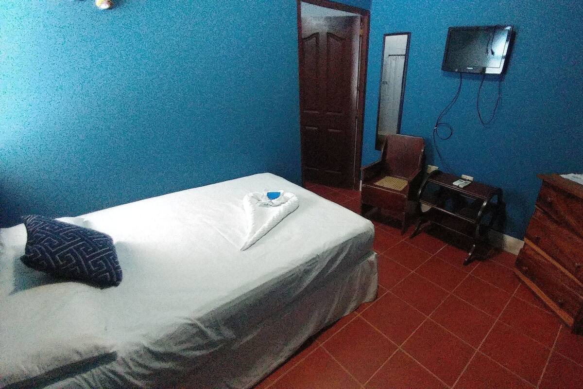 Double Room | Rollaway beds, free WiFi