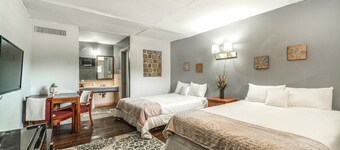 OYO Holiday Capri Motel & Rv Park