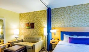 1 bedroom, premium bedding, in-room safe, desk