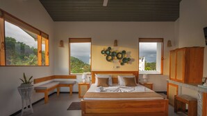 Luxury Double Room | Hypo-allergenic bedding available, in-room safe, WiFi (free), bed sheets - Hotel Baywatch (Unawatuna)