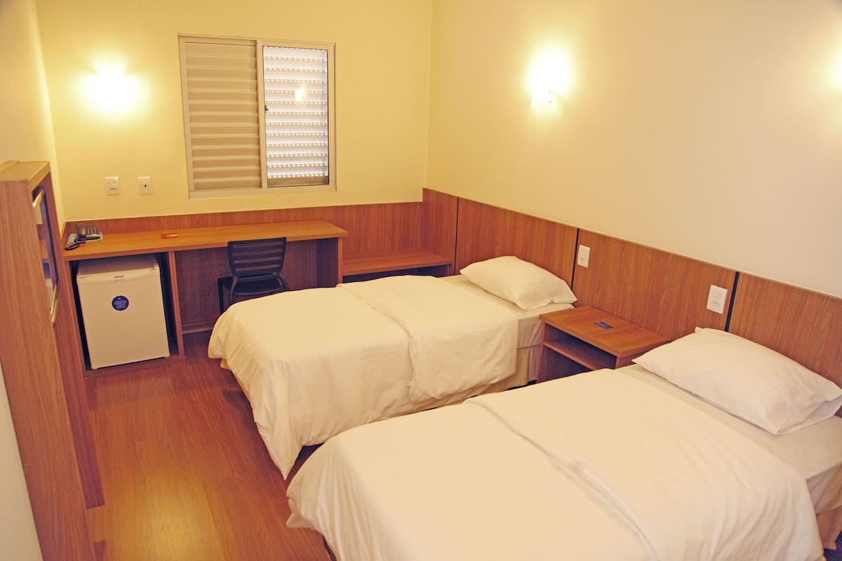 deluxe room | 1 bedroom, desk, soundproofing, free cots/infant beds