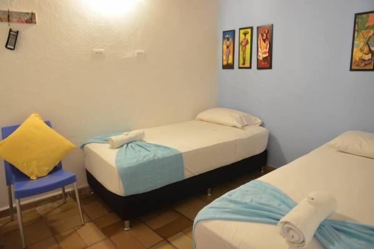 Room, 2 Single Beds, Shared Bathroom | In-room safe, free WiFi