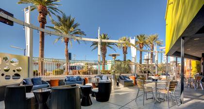 Thunderbird Hotel