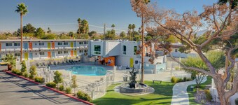 Thunderbird Hotel