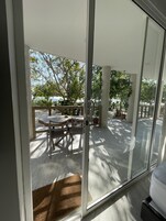 Suíte grand, vista para o oceano, de frente para a praia | Frigobar, cofres nos quartos, berços (sobretaxa), Wi-Fi de cortesia