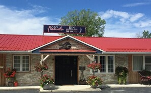 Front of property - My Friends Inn Manitoulin (Assiginack)