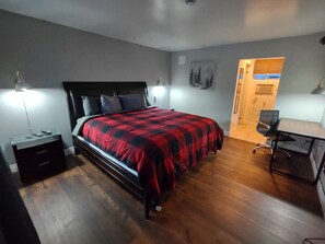 Habitación estándar, 1 cama de matrimonio grande, no fumadores | Cortinas opacas, wifi gratis, ropa de cama