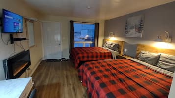 Chambre Standard, 2 grands lits, non-fumeur | Rideaux d’obscurcissement, accès au Wi-Fi (inclus), literie fournie