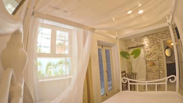 Classic Double Room, 1 Double Bed, Pool View | 5 bedrooms, in-room safe, free WiFi, bed sheets