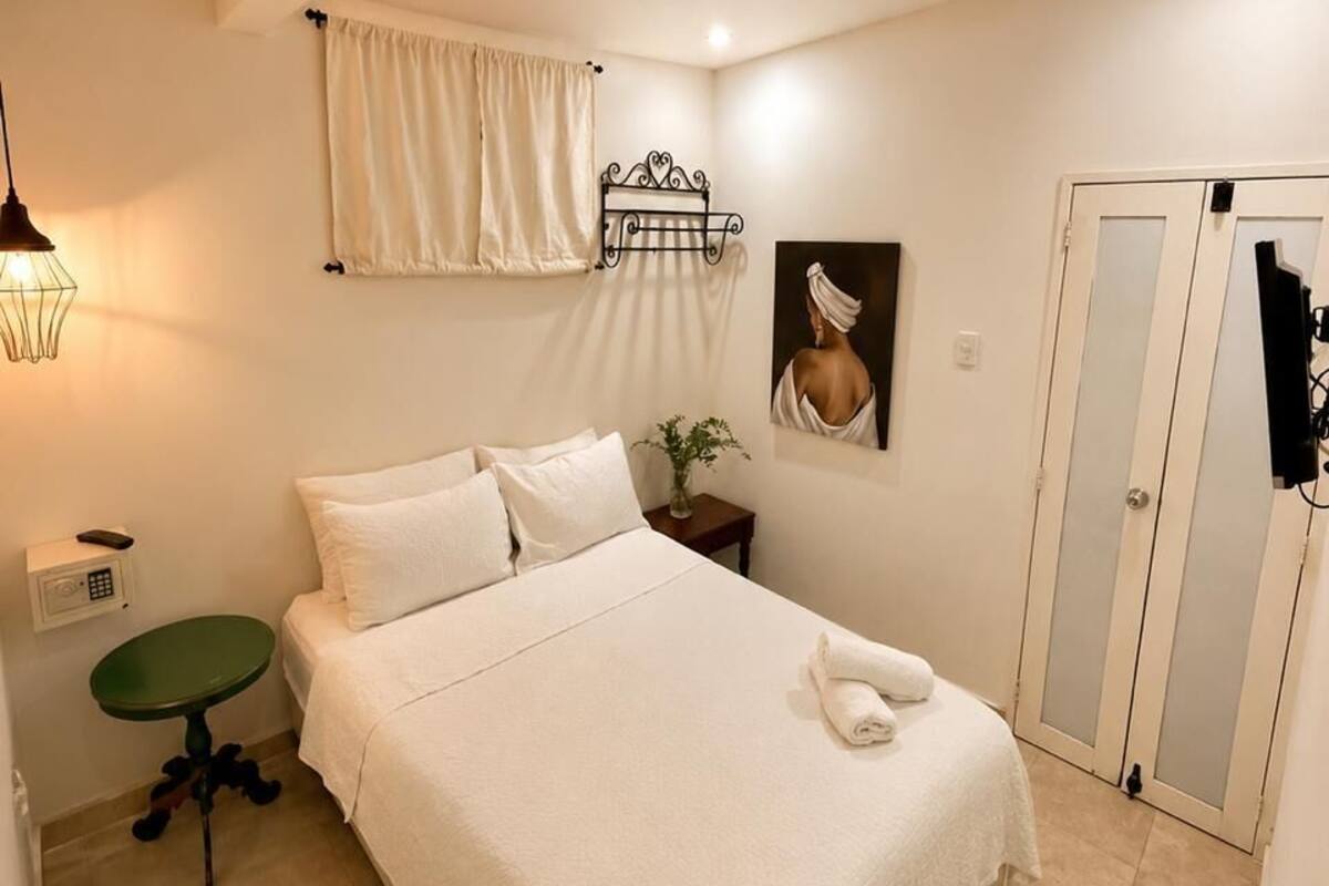 Camera Comfort, 1 letto matrimoniale | Una cassaforte in camera, Wi-Fi gratuito, lenzuola