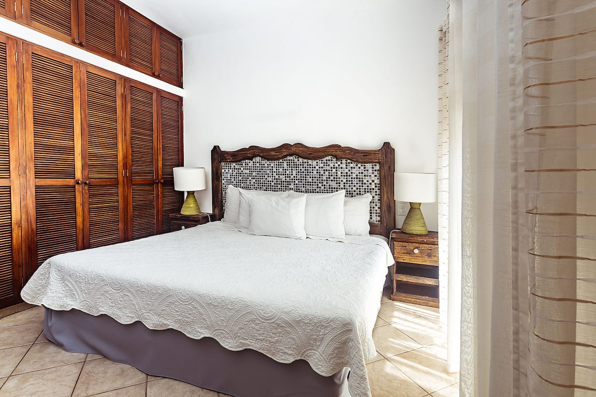 Premium Apartment 2 bedrooms | Brankas, setrika/meja setrika, dan tempat tidur bayi gratis