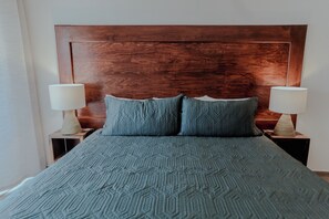 Habitación Deluxe | Caja de seguridad en la habitación y tabla de planchar con plancha 