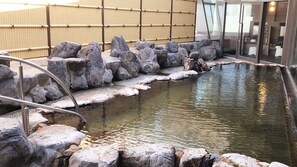 Nhà tắm công cộng