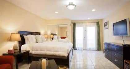 Burbank Spectacular Apt. Suite