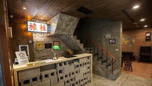 入住/退房自助服务终端