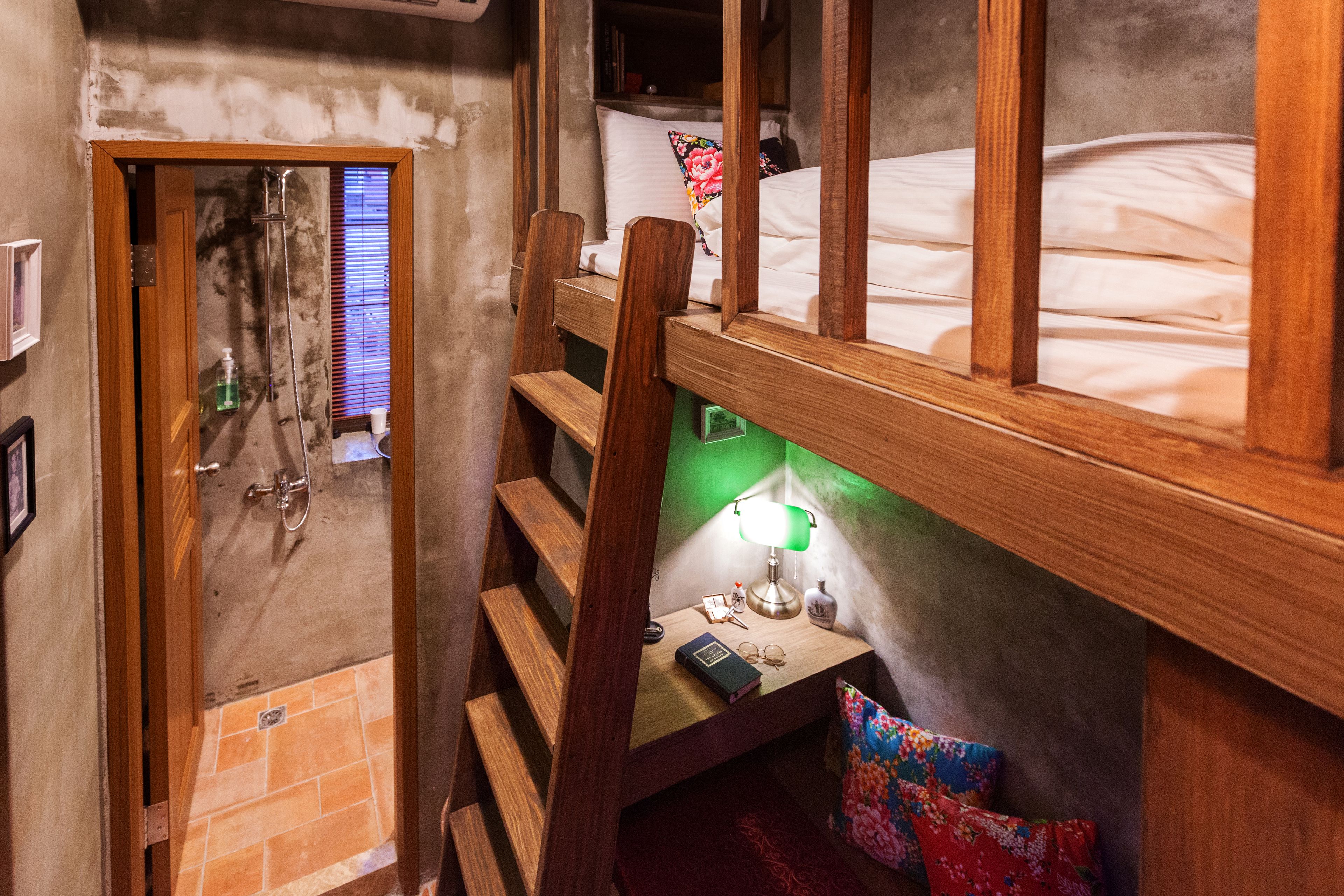 single room | 1 bedroom, egyptian cotton sheets, premium bedding, down duvets