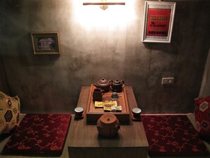 Klassieke Twin kamer, geen ramen (Tea) | Lakens van Egyptisch katoen, luxe beddengoed, donzen dekbedden