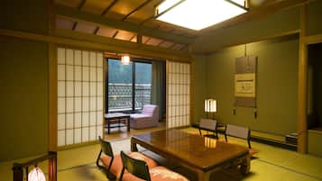 Japanese Traditional Room (Run of House) | In-room safe