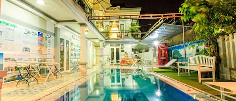 Udendørs pool