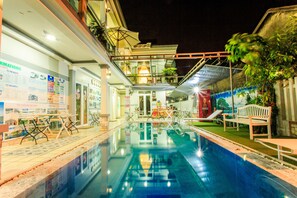 Outdoor pool - Riverside Pottery Village (Da Nang)