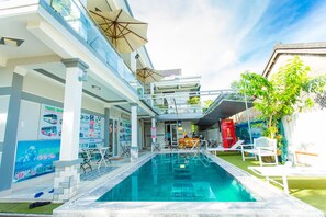 Outdoor pool - Riverside Pottery Village (Da Nang)