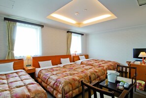 Quadruple Room, Non Smoking | Down comforters, in-room safe, blackout drapes, free WiFi - Hotel New Ohte (Hakodate)