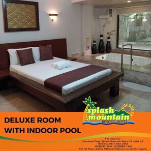 Bathroom shower - Splash Mountain Resort Hotel (Los Banos)