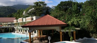 Splash Oasis Resort Hotel