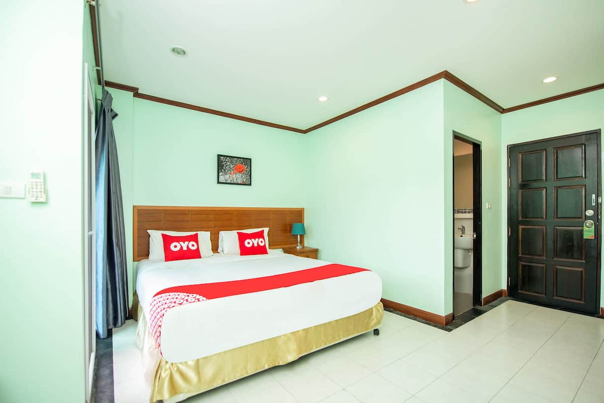 Superior Double Room | In-room safe, desk, free WiFi