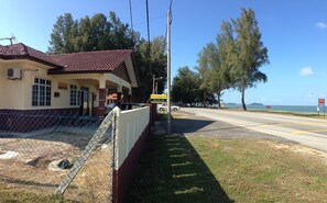 Exterior - Semarak Beach Inn (Dungun)