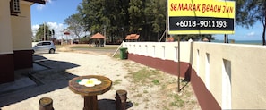 Property grounds - Semarak Beach Inn (Dungun)