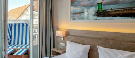 Standard Double Room, Terrace | Desk, laptop workspace, free WiFi, bed sheets